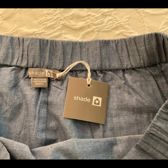 Chic chambray off-the-shoulders tunic top. NWT. - Picture 5 of 6